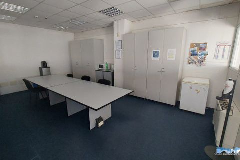 L'establiment comercial a Lessolo, Turin, Lessolo - € 2.400/mes | Ref: 2020 - foto 18