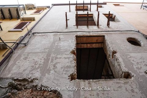Landejendom i Pollina, Palermo, Pollina - € 30.000 | Ref: Palazzo San Giuliano - foto 3