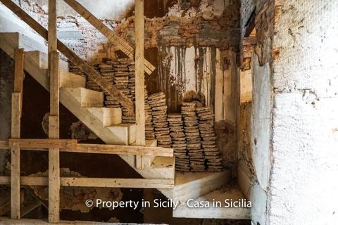 Landejendom i Pollina, Palermo, Pollina - € 30.000 | Ref: Palazzo San Giuliano - foto 12