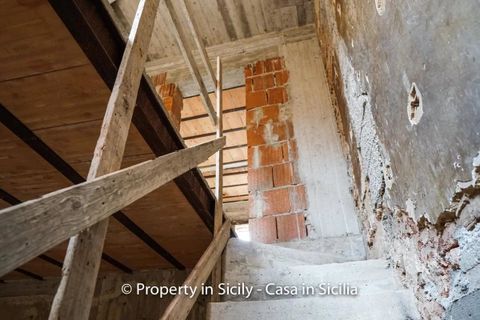 Landejendom i Pollina, Palermo, Pollina - € 30.000 | Ref: Palazzo San Giuliano - foto 13