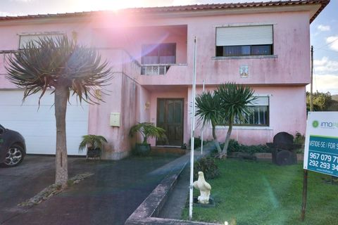 Byhus i Horta, Faial, Horta - € 265.000 | Ref: 969 - foto 1