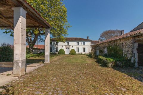 Villa a Segonzac, Charente, Segonzac - € 498.200 | Ref: BVI64350 - foto 2