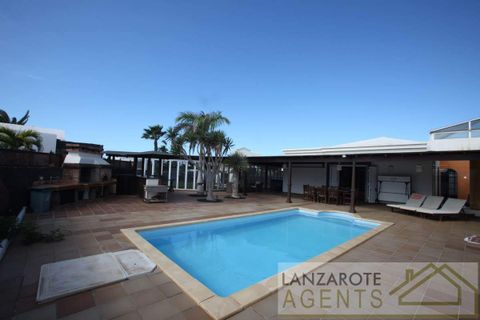 Villa i Playa Blanca (Yaiza), Lanzarote - foto 1