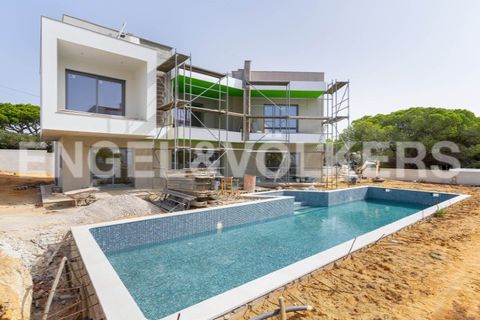 Villa i Guia, Faro, Guia - € 1.600.000 | Ref: W-02QBY1 - foto 1