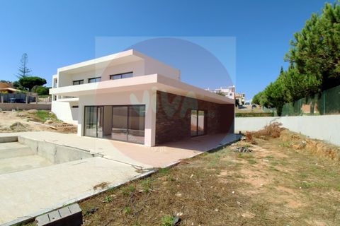 Villa i Carvoeiro, Faro, Carvoeiro - € 1.500.000 | Ref: V4-220927 - foto 3