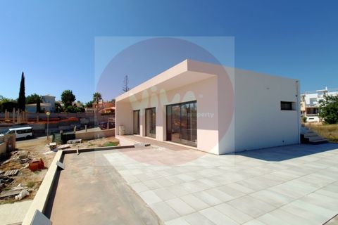 Villa i Carvoeiro, Faro, Carvoeiro - € 1.500.000 | Ref: V4-220927 - foto 16