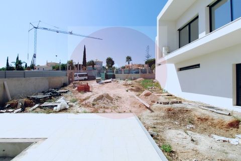 Villa i Carvoeiro, Faro, Carvoeiro - € 1.500.000 | Ref: V4-220927 - foto 23