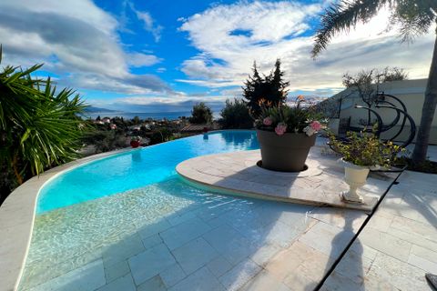 Villa i Roquebrune-Cap-Martin, Alpes-Maritimes, Roquebrune-Cap-Martin - € 5.750.000 | Ref: Danmark - foto 4