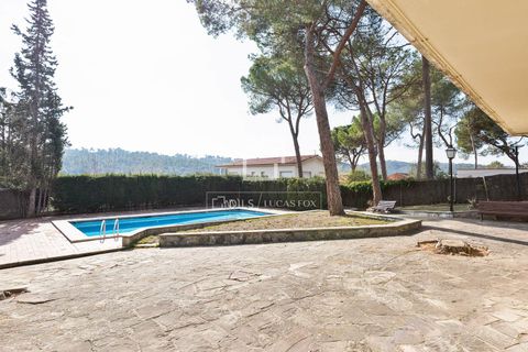 Villa a Valldoreix, Barcelona, Valldoreix - € 2.000.000 | Ref: STC39220 - foto 39