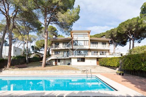 Villa a Valldoreix, Barcelona, Valldoreix - € 2.000.000 | Ref: STC39220 - foto 41