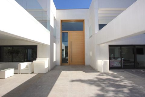 Villa i Marbella, Malaga, Marbella - € 2.750.000 | Ref: MA-MB-R300123S/7965 - foto 6