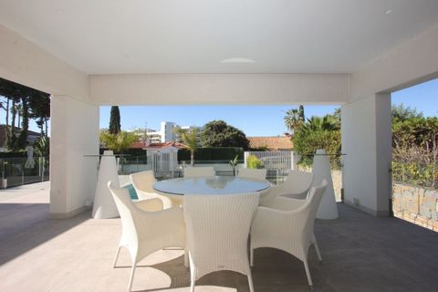 Villa i Marbella, Malaga, Marbella - € 2.750.000 | Ref: MA-MB-R300123S/7965 - foto 8