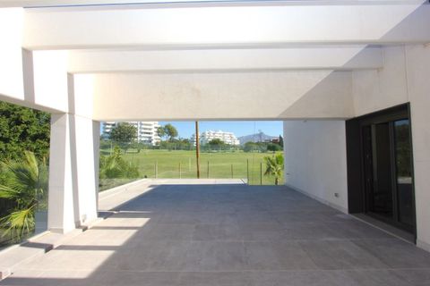 Villa i Marbella, Malaga, Marbella - € 2.750.000 | Ref: MA-MB-R300123S/7965 - foto 9
