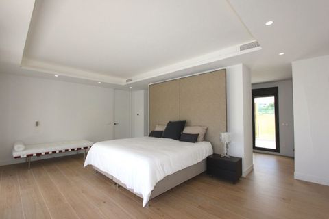 Villa i Marbella, Malaga, Marbella - € 2.750.000 | Ref: MA-MB-R300123S/7965 - foto 16