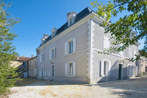 Villa i Ruffec, Charente, Ruffec - € 598.900 | Ref: BVI68550 - foto 1
