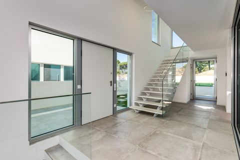 Villa i Almancil, Faro, Almancil - € 2.295.000 | Ref: Moradia T4 Vale do Lobo nova pronta para habitar - foto 3
