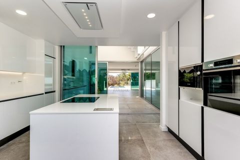 Villa i Almancil, Faro, Almancil - € 2.295.000 | Ref: Moradia T4 Vale do Lobo nova pronta para habitar - foto 7