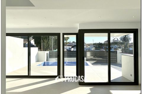 Villa i Empuriabrava, Gerona, Empuriabrava - € 659.000 | Ref: 2597 - foto 6
