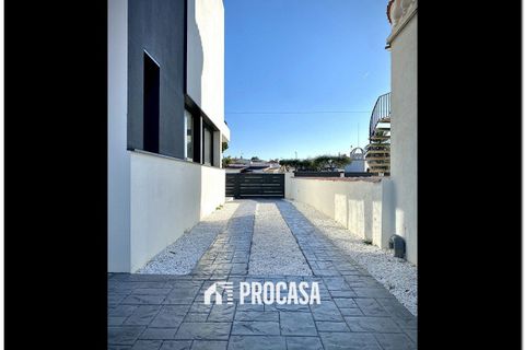 Villa i Empuriabrava, Gerona, Empuriabrava - € 659.000 | Ref: 2597 - foto 40