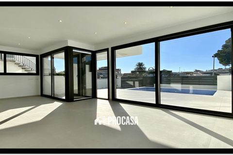 Villa i Empuriabrava, Gerona - foto 1