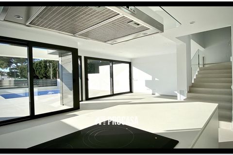 Villa i Empuriabrava, Gerona, Empuriabrava - € 659.000 | Ref: 2598 - foto 12