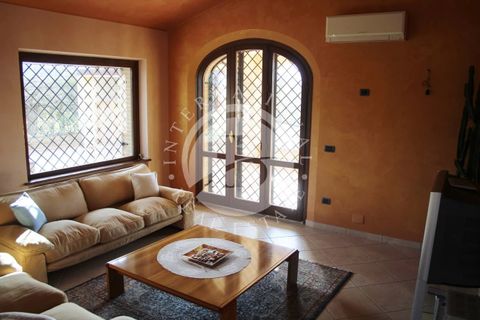 Villa i Tortoreto, Teramo, Tortoreto - € 530.000 | Ref: IB 315 - foto 2