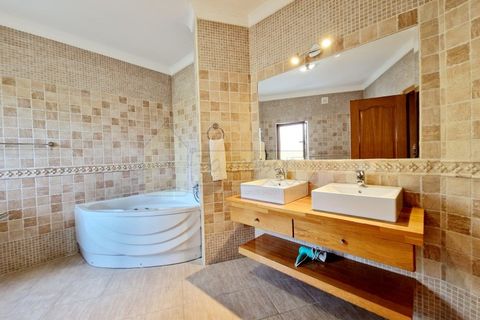 Villa i Estoi, Faro, Estoi - € 775.000 | Ref: M138 - foto 25