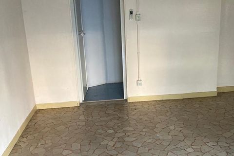 L'establiment comercial a Carpi, Modena, Carpi - € 400/mes | Ref: CUG-854 - foto 4