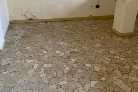 L'establiment comercial a Carpi, Modena, Carpi - € 400/mes | Ref: CUG-854 - foto 6