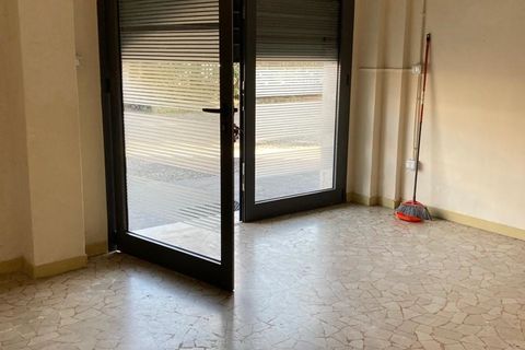 L'establiment comercial a Carpi, Modena, Carpi - € 400/mes | Ref: CUG-854 - foto 7