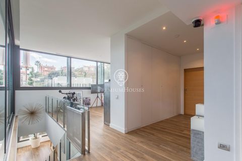 Villa a Alella, Barcelona, Alella - € 2.499.000 | Ref: PH102301/3699 - foto 4