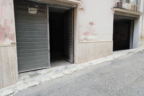Garage i Ragusa, Ragusa, Ragusa - € 12.000 | Ref: GV001 - foto 2