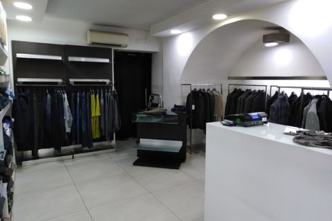 Erhvervsejendom i Ragusa, Ragusa, Ragusa - € 68.000 | Ref: LC040 - foto 3