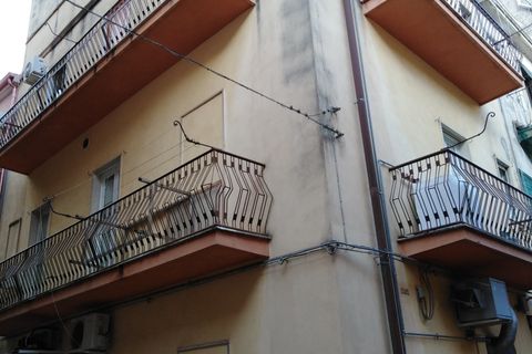 Villa i Ragusa, Ragusa, Ragusa - € 100.000 | Ref: CS021 - foto 1