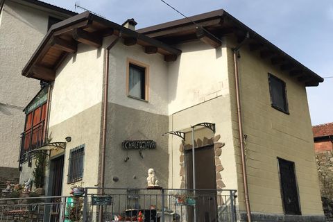 Villa i Albareto, Parma, Albareto - € 70.000 | Ref: 2829 - foto 1