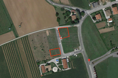 Tomt i Chiopris-Viscone, Udine, Chiopris-Viscone - € 40 000 | Ref: D-494 - foto 15