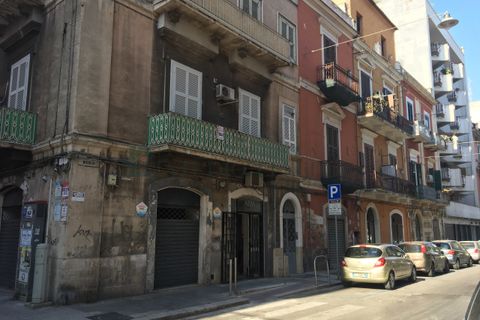 Erhvervsejendom i Bari, Bari, Bari - € 25.000 | Ref: 299 - foto 1