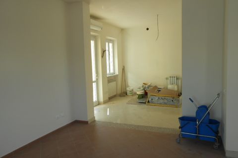 Erhvervsejendom i Lucca, Lucca, Lucca - € 140.000 | Ref: 4190 - foto 5