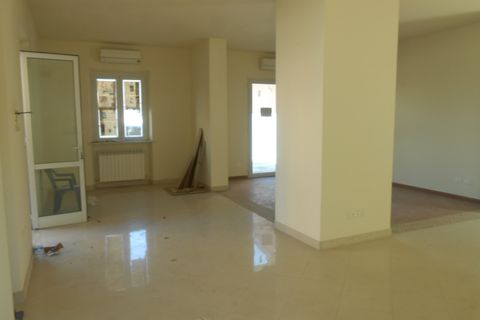 Erhvervsejendom i Lucca, Lucca, Lucca - € 140.000 | Ref: 4190 - foto 7