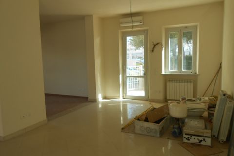 Erhvervsejendom i Lucca, Lucca, Lucca - € 140.000 | Ref: 4190 - foto 8