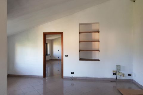 Erhvervsejendom i Lucca, Lucca, Lucca - € 385.000 | Ref: 5248 - foto 1
