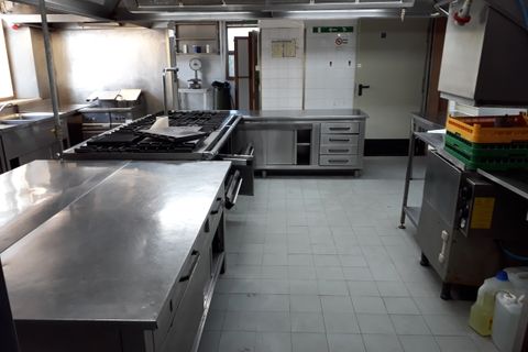 Erhvervsejendom i Lucca, Lucca, Lucca - € 1.100.000 | Ref: 5836 - foto 1