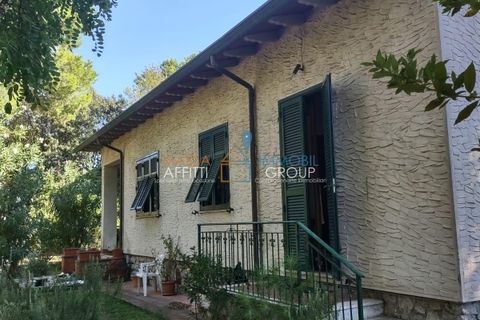 Villa i Massa, Massa and Carrara, Massa - € 550.000 | Ref: 2264 - foto 1
