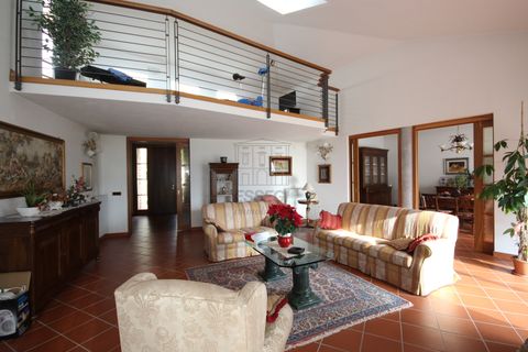 Villa i Lucca, Lucca, Lucca - € 1.200.000 | Ref: IA03440 - foto 12