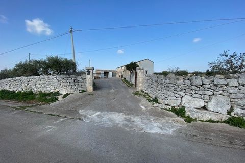 Villa a Modica, Ragusa, Modica - € 400.000 | Ref: 10920 - foto 15