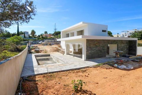 Villa i Carvoeiro, Faro, Carvoeiro - € 1.500.000 | Ref: VAP212058 - foto 1