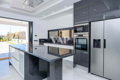 Villa a Vilamoura, Faro, Vilamoura - € 2.400.000 | Ref: VAP102213 - foto 8