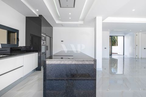 Villa a Vilamoura, Faro, Vilamoura - € 2.400.000 | Ref: VAP102213 - foto 14