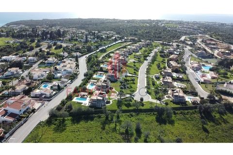 Helårsgrund i Estombar, Faro, Estombar - € 373.000 | Ref: 128/2023 - foto 2
