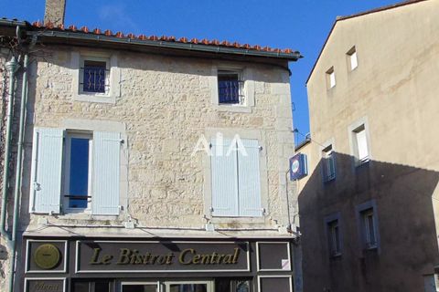 Lejlighed i Ruffec, Charente, Ruffec - € 320.250 | Ref: 0980 - foto 1